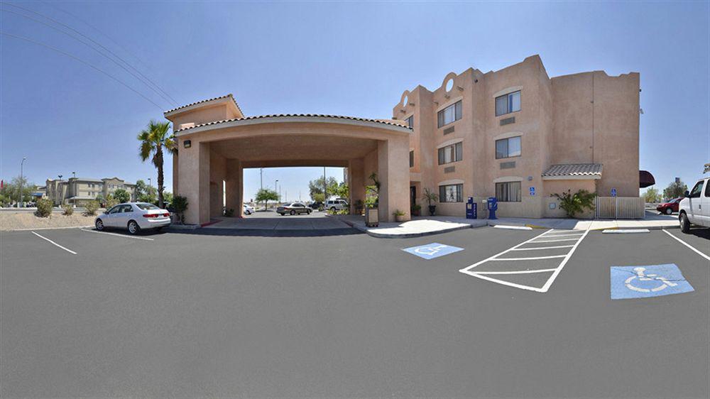 Super 8 By Wyndham Yuma Hotel Eksteriør billede